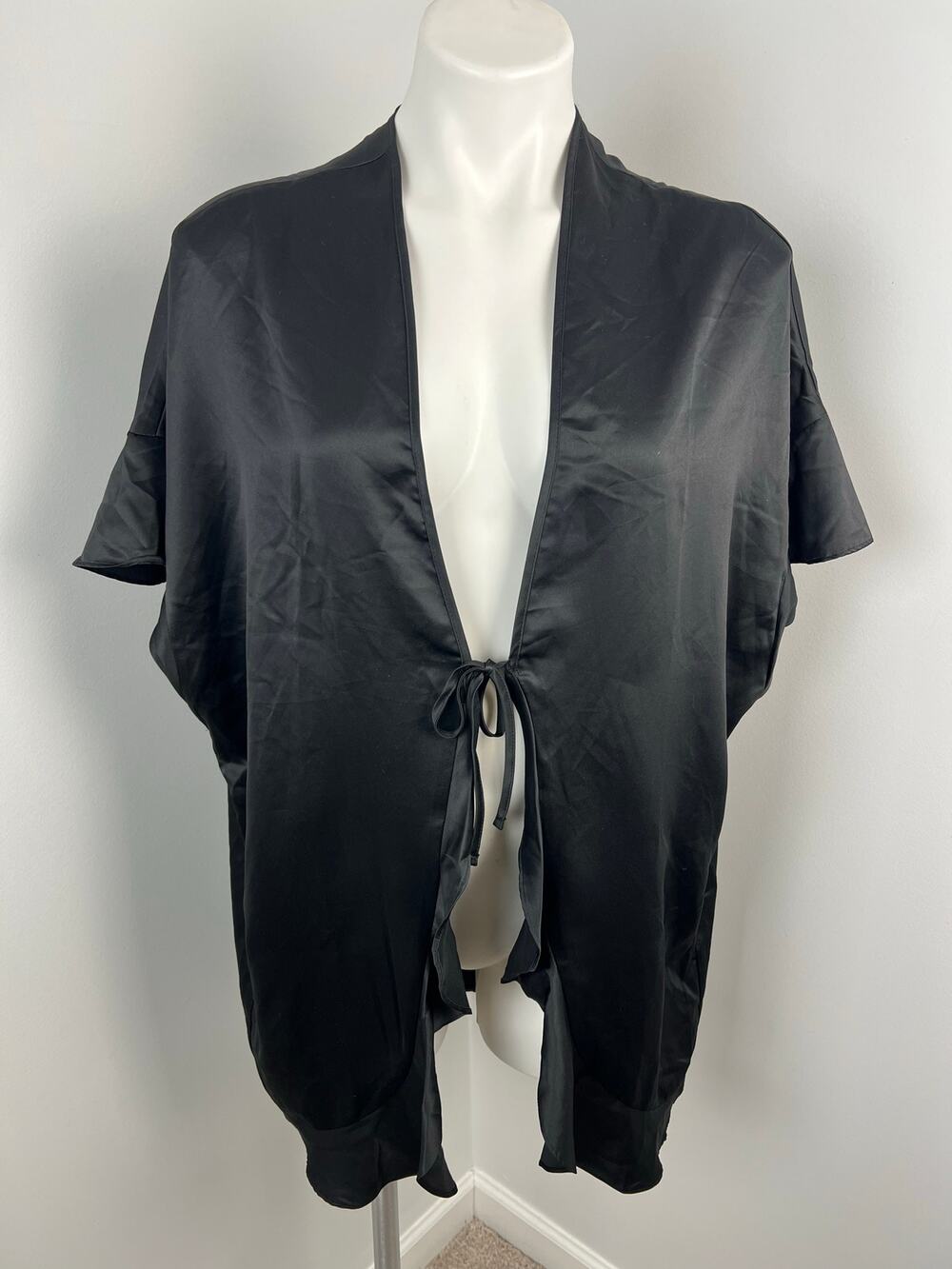 Victoria's Secret Black Satin Flutter Sleeve Kimono Robe One Size